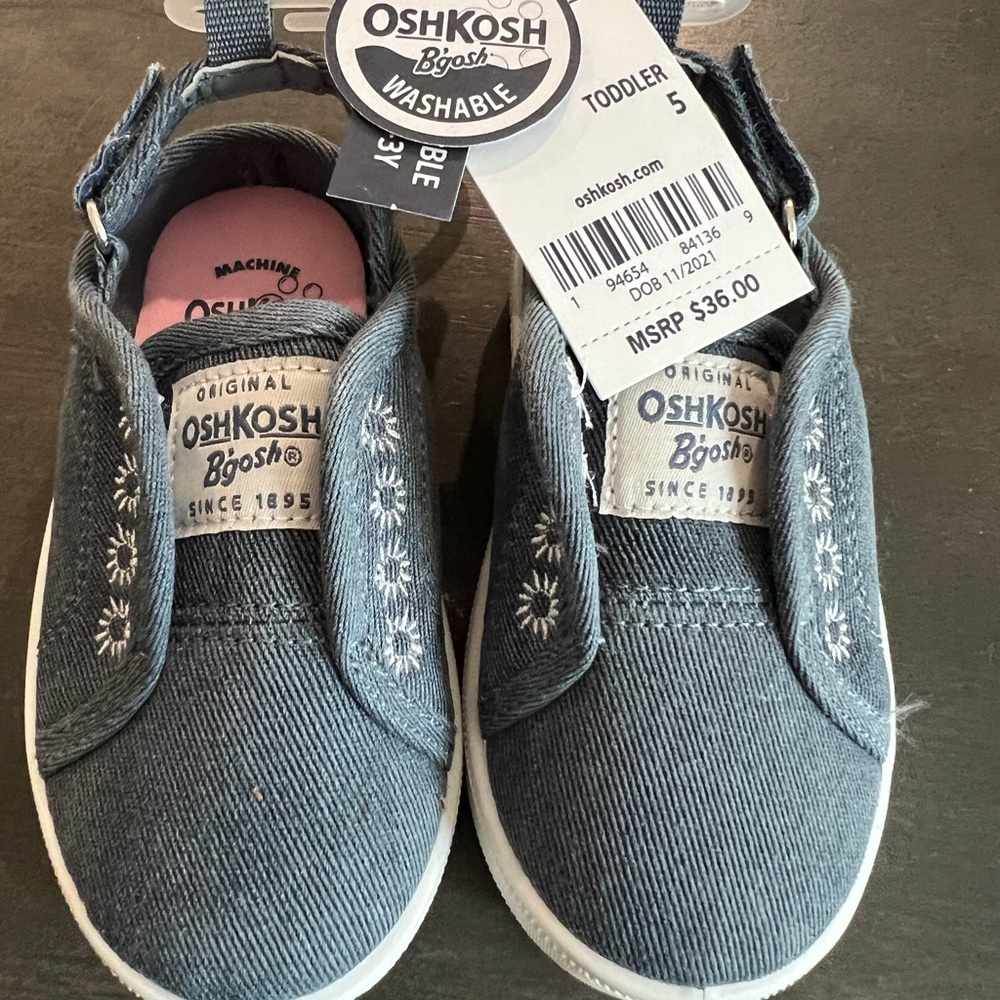 NWT OskKosh B’Gosh Toddler Chambray Slip-on Sneaker